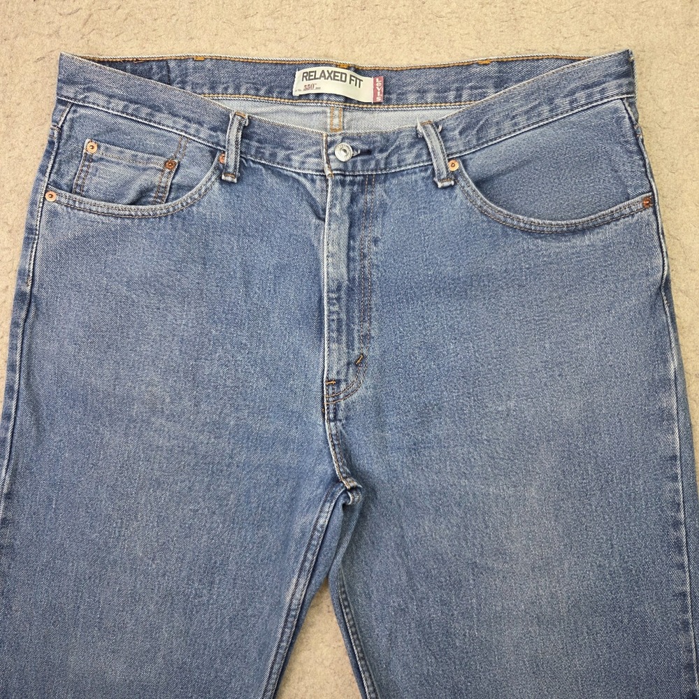 Vintage Levi's 550 Jeans Men's 40x34 Blue Denim Relaxed Fit Y2K Medium Wash
